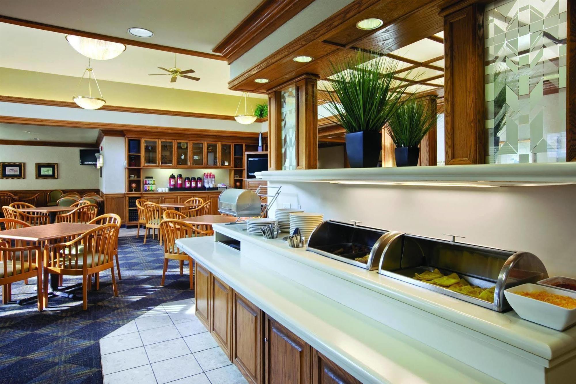 Hyatt House Gaithersburg Restoran gambar